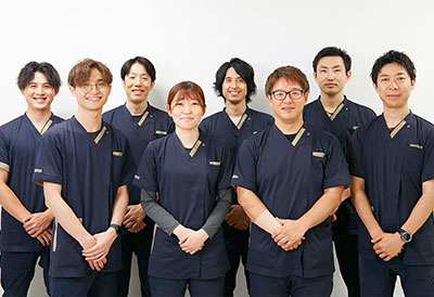 幅広い年齢層のスタッフが在籍